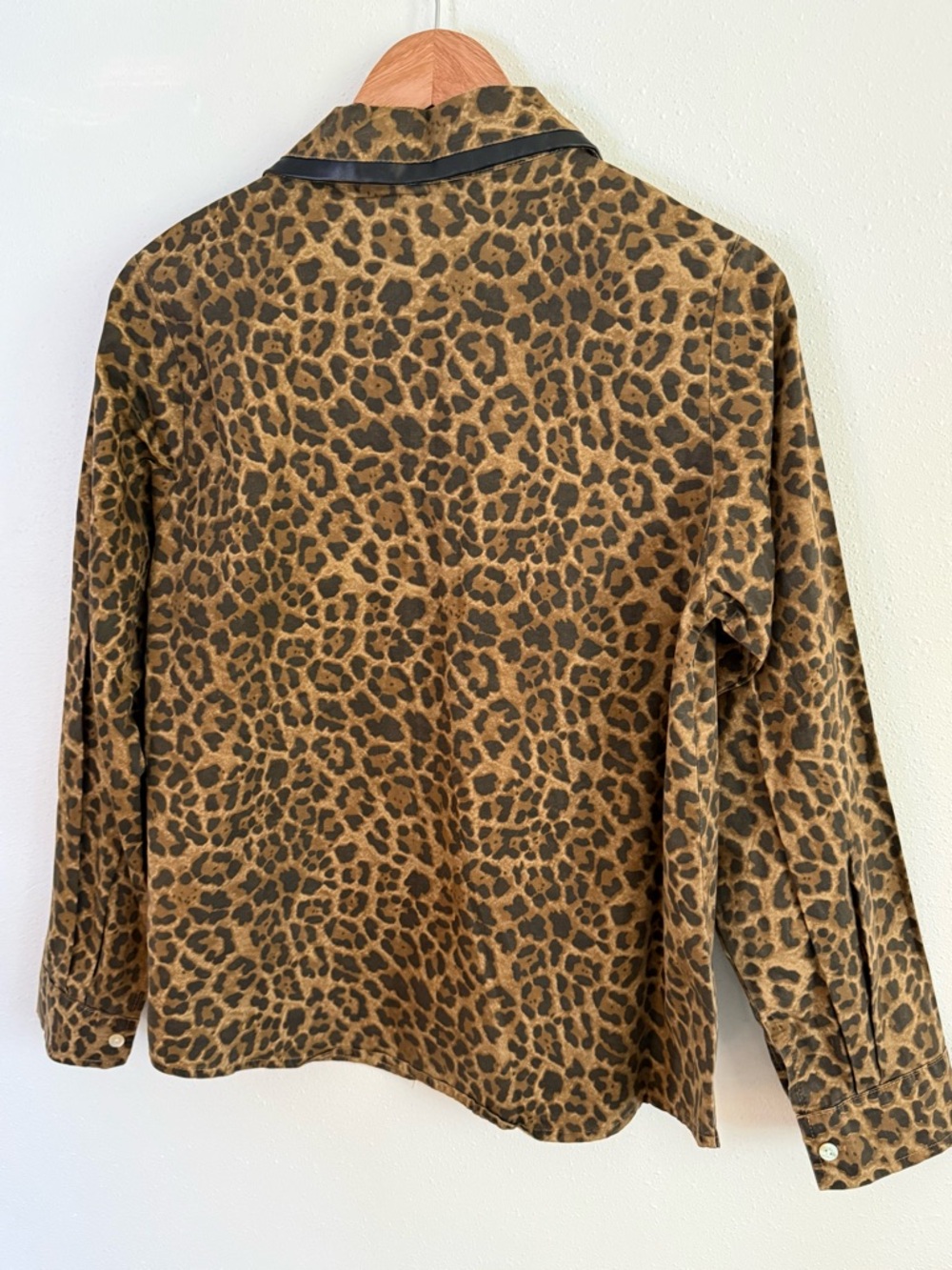 Leopard Print Button Down Shirt Faux Leather Trim Utility Top Women S - Picture 5 of 6